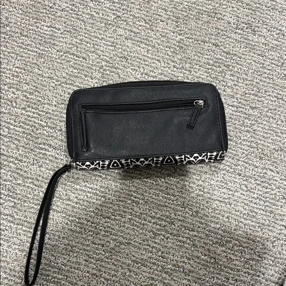 Black and White Patterned Women's Clutch